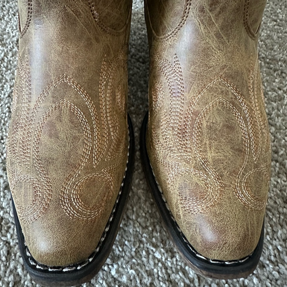 NEW Roper Riley Women's Tan Embroidered Snip Toe Western Boots Size 8 - Picture 13 of 15